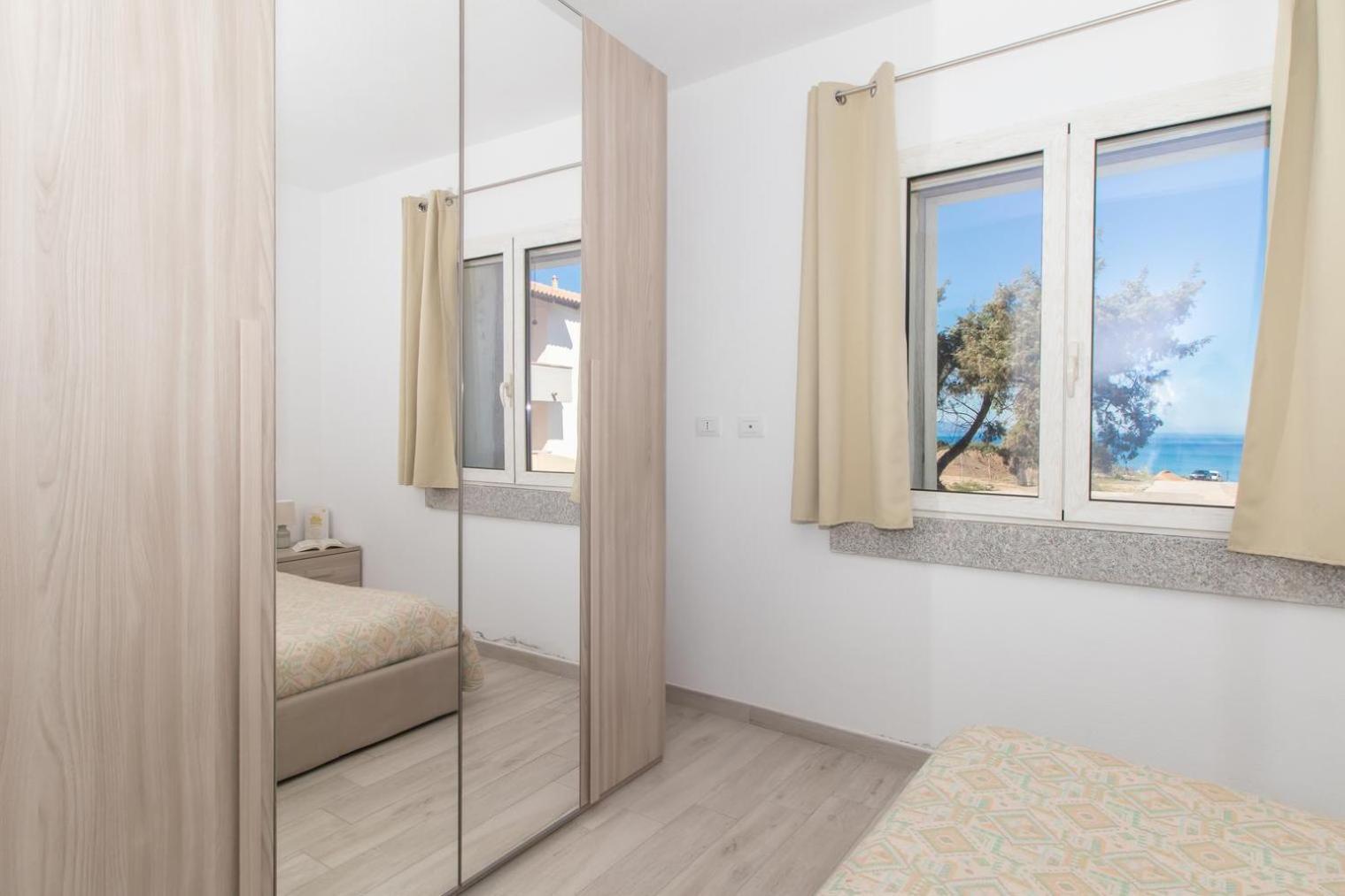 Sardegna Isola Rossa Casa Mirta Vista Mare E Wifi Apartment Exterior photo